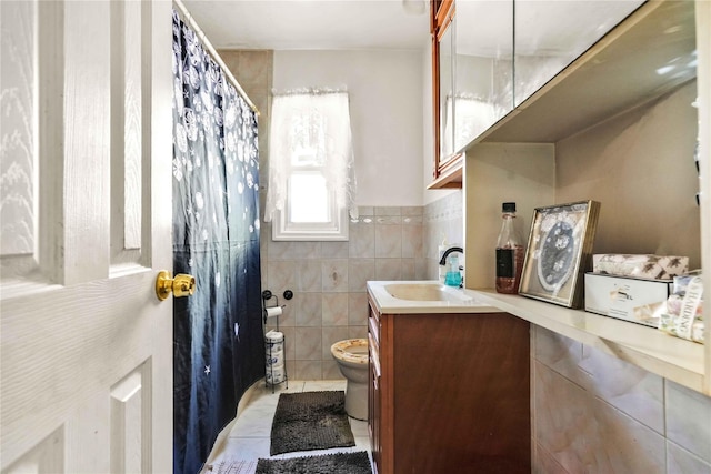183-65 Elmira Ave, Saint Albans, NY 11412 - bathroom featuring tile walls, curtained shower, toilet, and vanity