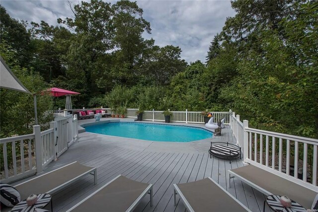 87 Soundview Dr, Port Jefferson, NY 11777 - photo 40