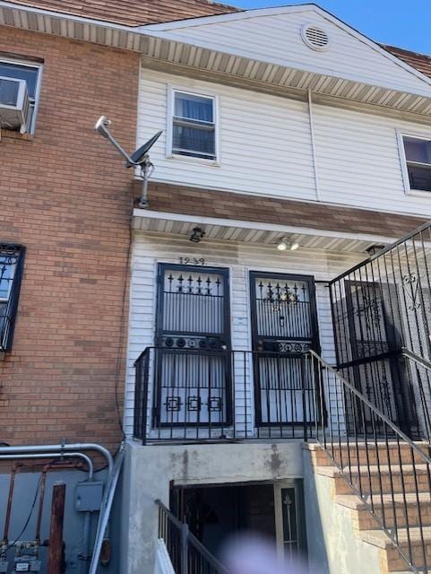 1939 Monterey Ave, Bronx, NY 10457 - photo 1