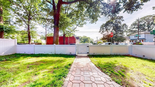 110-01 175th St, Jamaica, NY 11433 - photo 3