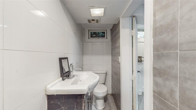 110-01 175th St, Jamaica, NY 11433 - photo 17