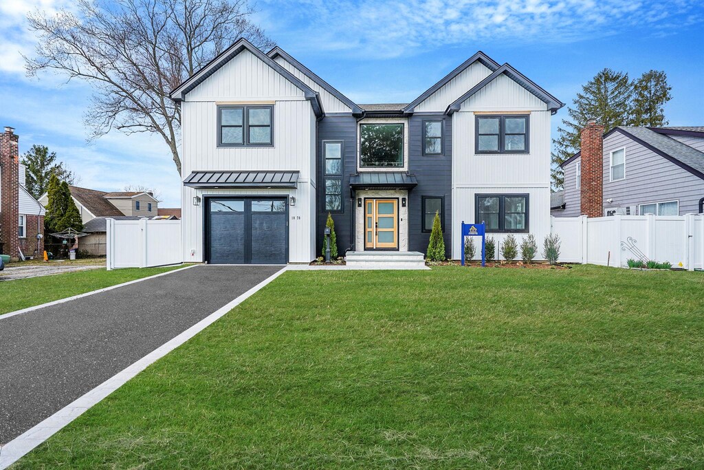 1870 Oakland Ave, Wantagh, NY 11793 - photo 1