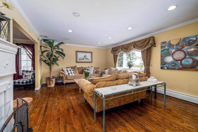 living area featuring crown molding, recessed lighting, and wood finished floors