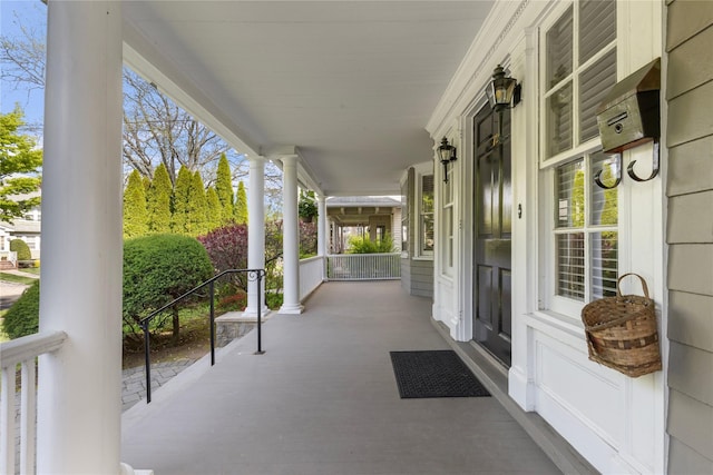 view of patio / terrace with covered porch