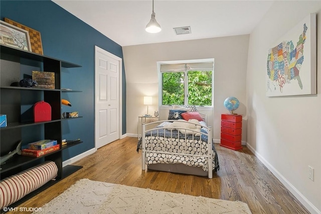 30 Appleton Pl, Dobbs Ferry, NY 10522 - bedroom featuring wood finished floors and baseboards