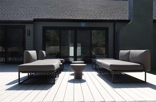 10 Hampton St, Westhampton Beach, NY 11978 - deck with an outdoor hangout area