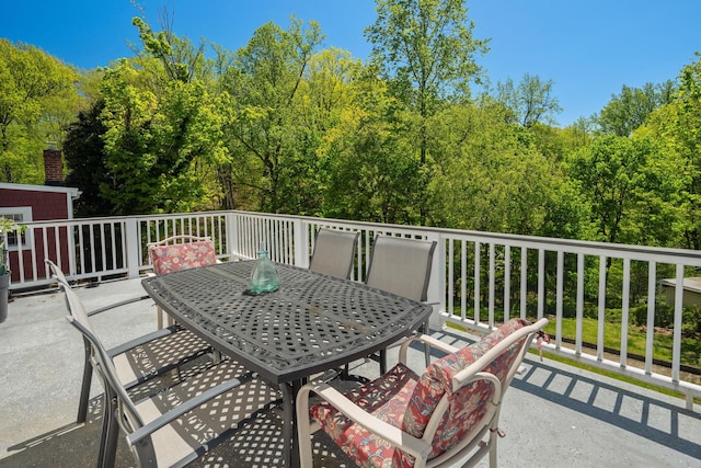 exterior space featuring outdoor dining space