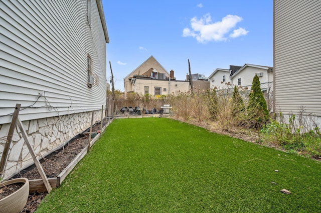 338 Hendrix St, Brooklyn, NY 11207 - view of yard with fence