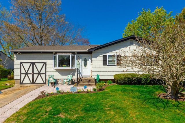 31 Dena Dr, Blue Point, NY 11715 - photo 2