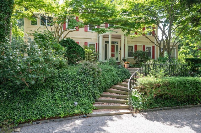 8 Magnolia Dr, Great Neck, NY 11021 - photo 4