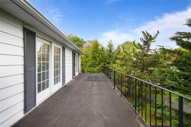 249 Cherry Ln, Airmont, NY 10901 - view of balcony