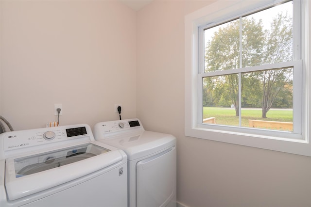651 Vassar Rd, Poughkeepsie, NY 12603 - washroom featuring laundry area and separate washer and dryer
