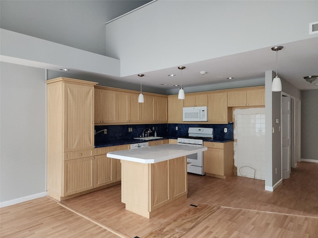 288 Ranch Cir, Manorville, NY 11949 - photo 2