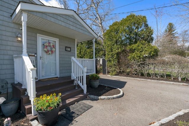view of exterior entry