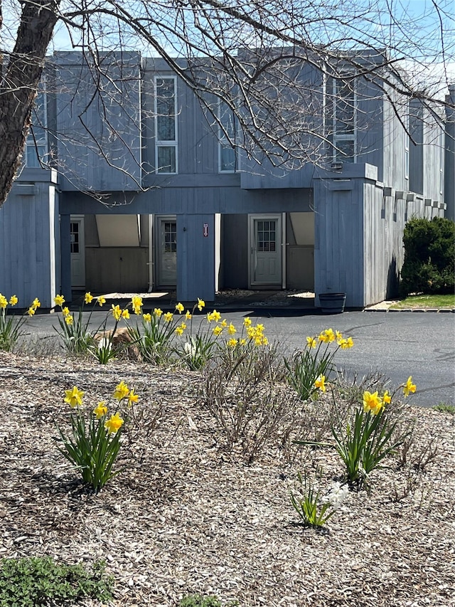 29 Fairway Pl Unit 14, Montauk, NY 11954 - view of back of house