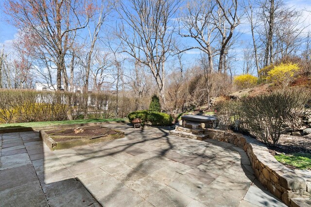 21 Glengary Rd, Croton-On-Hudson, NY 10520 - view of patio