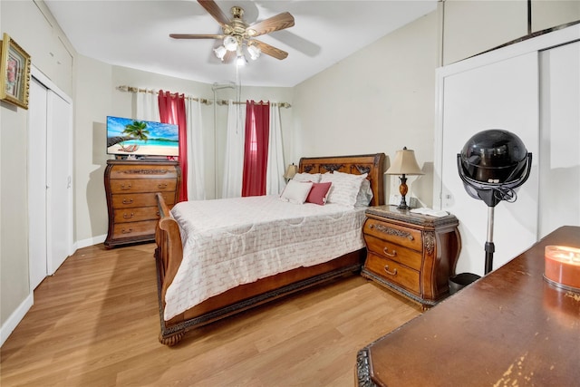 820 S Oak Dr, Bronx, NY 10467 - bedroom featuring wood finished floors, baseboards, and a ceiling fan