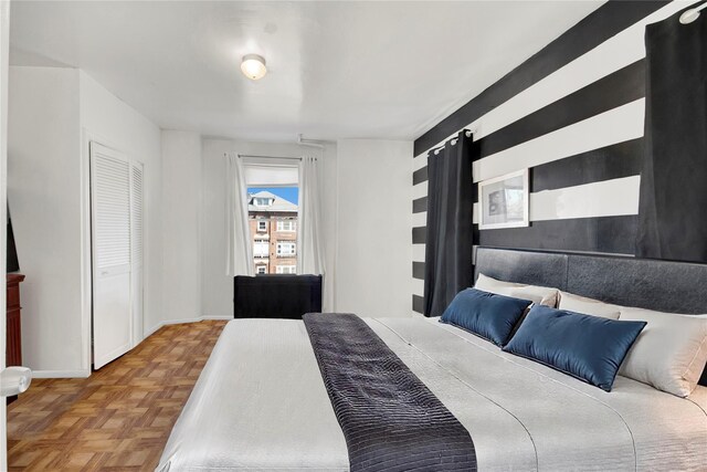820 S Oak Dr, Bronx, NY 10467 - bedroom featuring baseboards