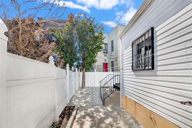 820 S Oak Dr, Bronx, NY 10467 - view of patio / terrace with fence