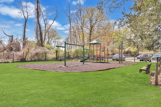1273 N Ave Unit 1Ab, New Rochelle, NY 10804 - community play area with a lawn