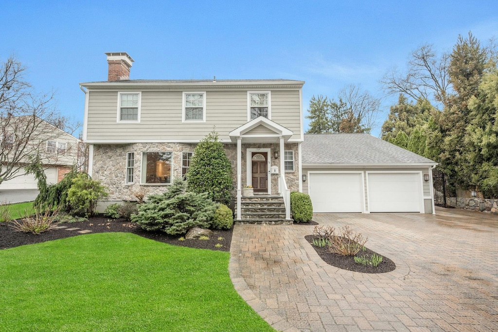 8 Hood Ct, Hartsdale, NY 10530 - photo 1