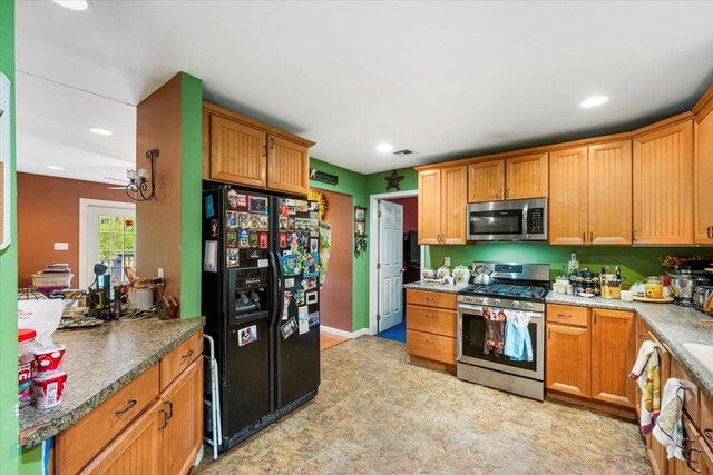 660 Oakland Valley Rd, Cuddebackville, NY 12729 - kitchen featuring appliances with stainless steel finishes, baseboards, visible vents, ceiling fan, and recessed lighting