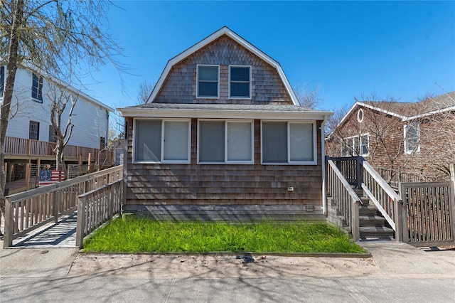 110 Ocean Rd, Ocean Beach, NY 11770 - colonial inspired home with a gambrel roof