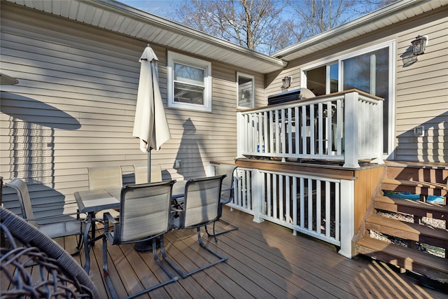 3 Bell Ct, Airmont, NY 10901 - deck featuring outdoor dining area