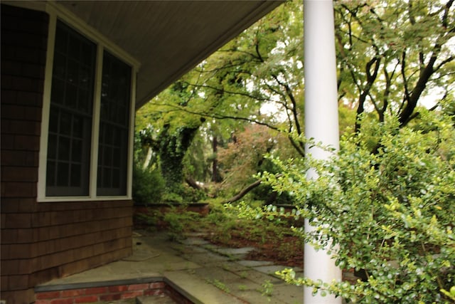 7 Locust Ln, Glen Head, NY 11545 - view of patio / terrace