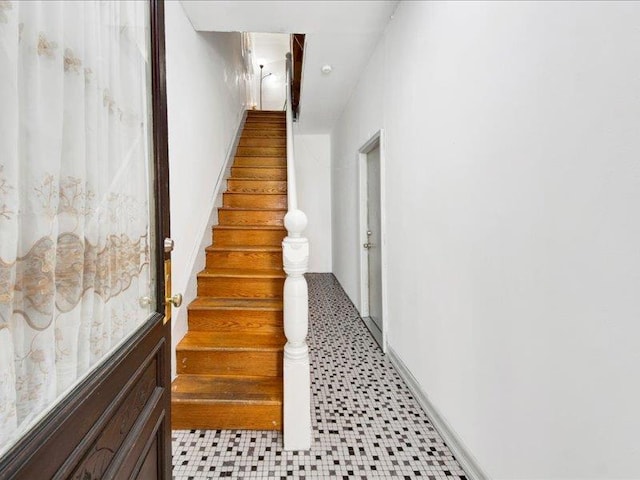 2790 Bainbridge Ave, Bronx, NY 10458 - view of stairway