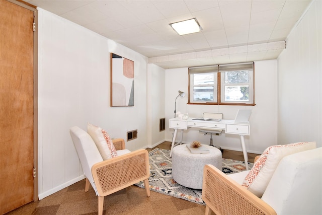 435 Carol Pl, Pelham, NY 10803 - sitting room with visible vents and baseboards