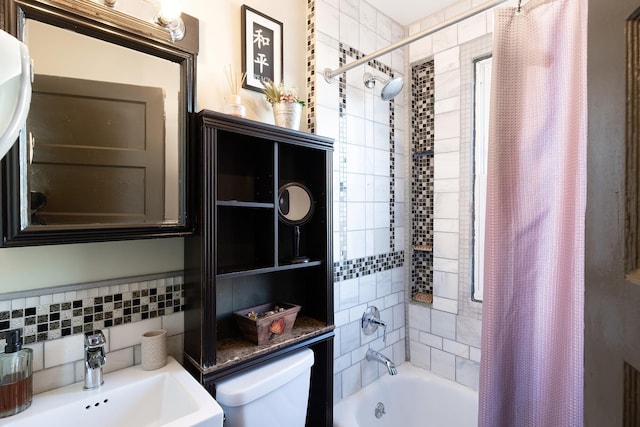 108 Wayne Ave, White Plains, NY 10606 - full bathroom with toilet, shower / bath combination with curtain, a sink, and backsplash