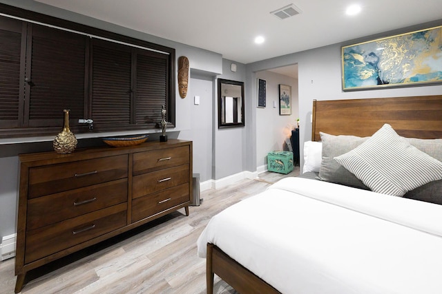 108 Wayne Ave, White Plains, NY 10606 - bedroom featuring baseboards, visible vents, light wood-style flooring, and recessed lighting
