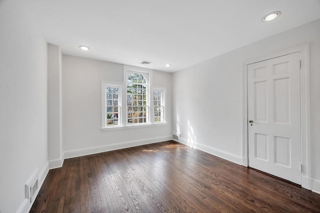 85 Station Rd, Great Neck, NY 11023 - empty room with baseboards, visible vents, wood finished floors, and recessed lighting