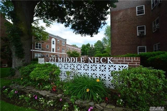 221 Middle Neck Rd Unit G5, Great Neck, NY 11021 - photo 1