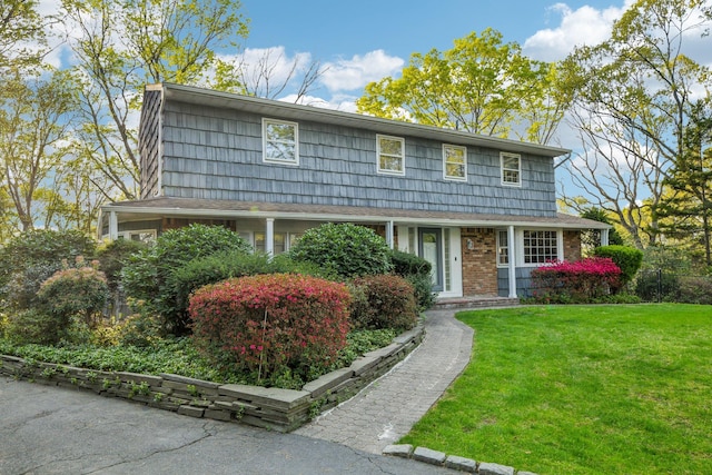 4 Penn Ct, Dix Hills, NY 11746 - view of front of property featuring a front lawn