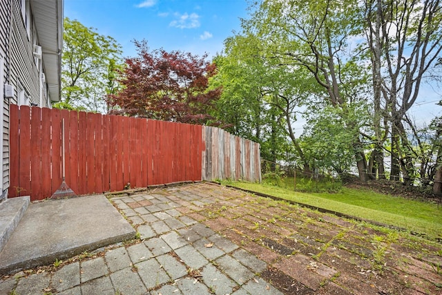 75 Vails Gate Heights Dr, Vails Gate, NY 12553 - fenced backyard with a patio