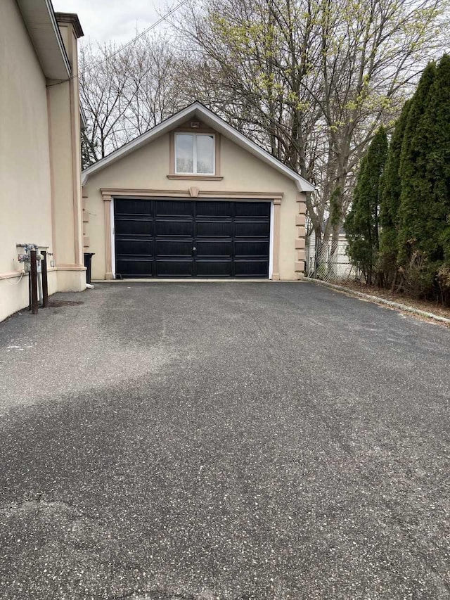view of detached garage