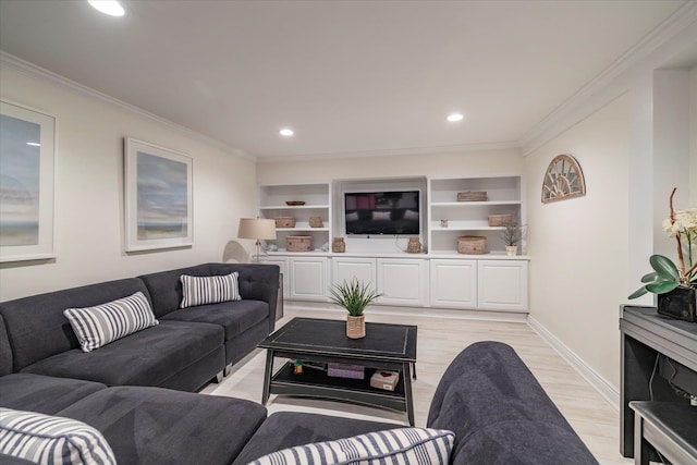 living room featuring baseboards, recessed lighting, light wood-style floors, and ornamental molding