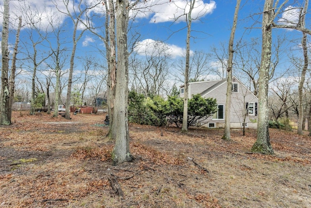 33 Mobrey Ln, Smithtown, NY 11787 - view of yard