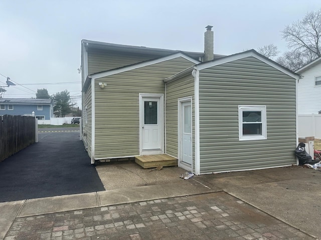 300 Prairie Dr, North Babylon, NY 11703 - back of property featuring fence