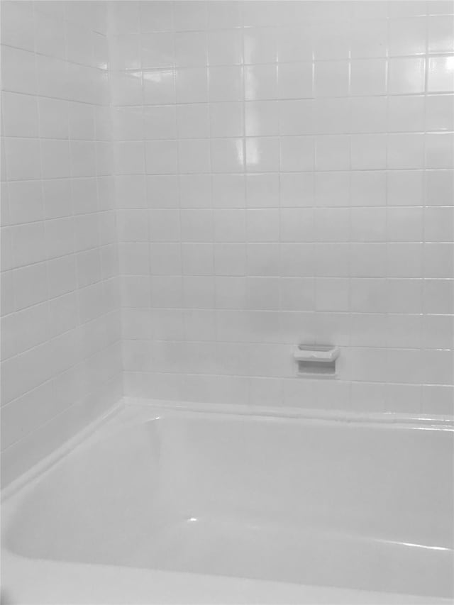1035 Bonaparte Pl, Baldwin, NY 11510 - photo 13