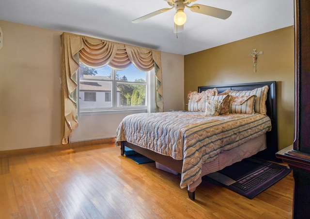 13506 62nd Rd, Flushing, NY 11367 - bedroom featuring wood finished floors and a ceiling fan