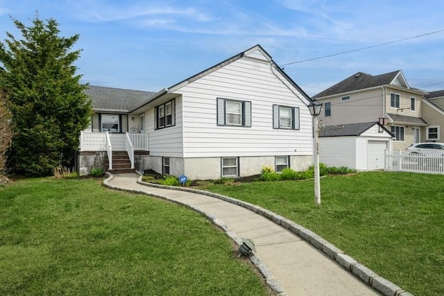 260 Washington Ave, Harbor Isle, NY 11558 - back of property with a lawn