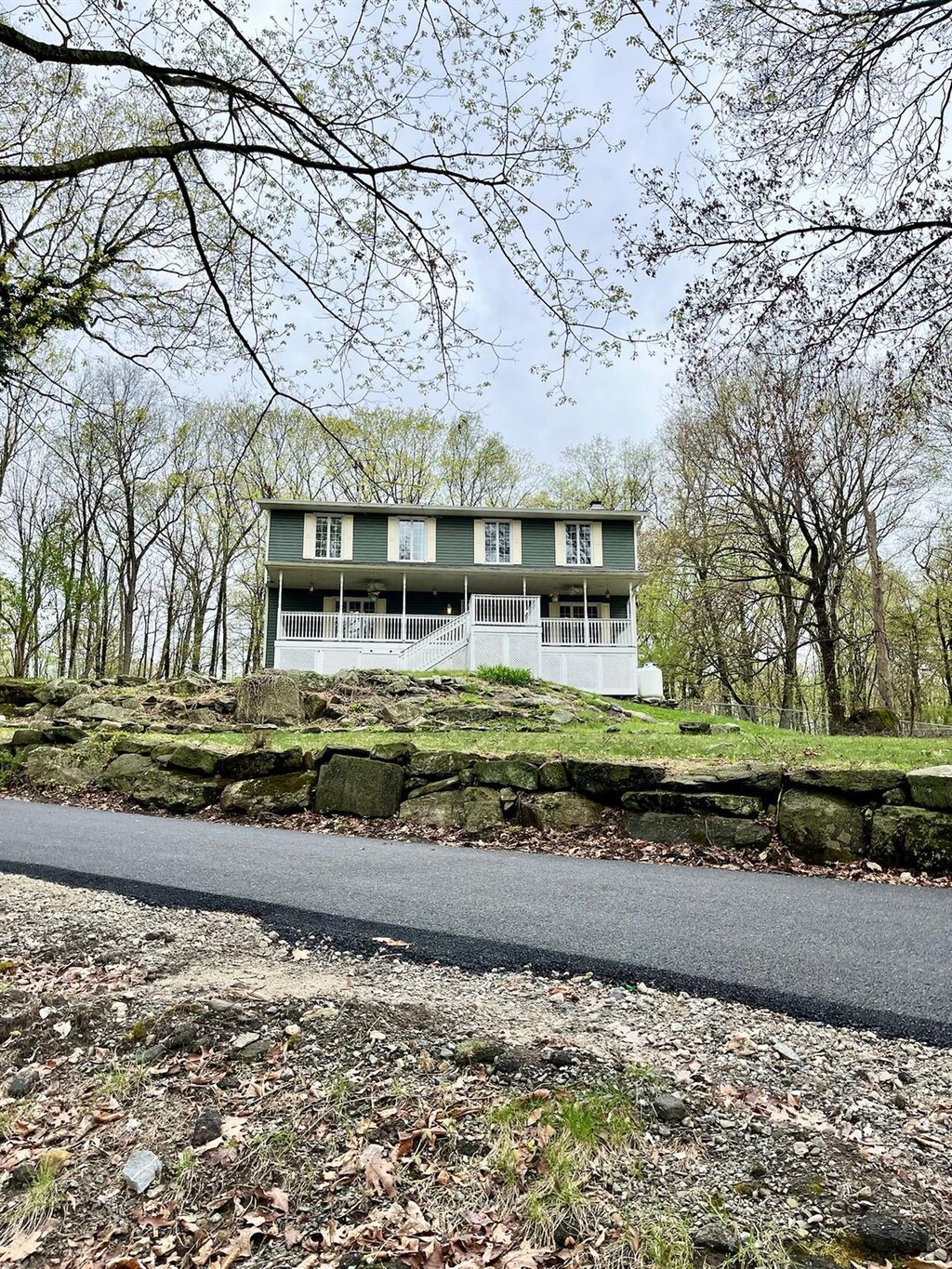 48 Old Mt Peter Rd, Warwick, NY 10990 - view of front of home featuring a porch
