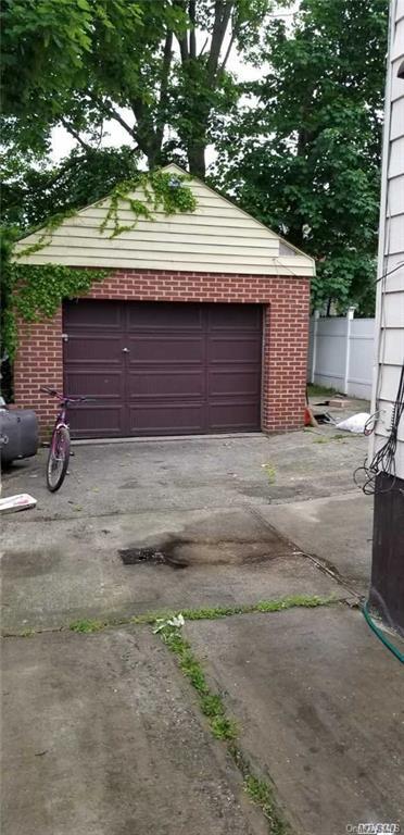 205-28 110th Ave, Saint Albans, NY 11412 - photo 5