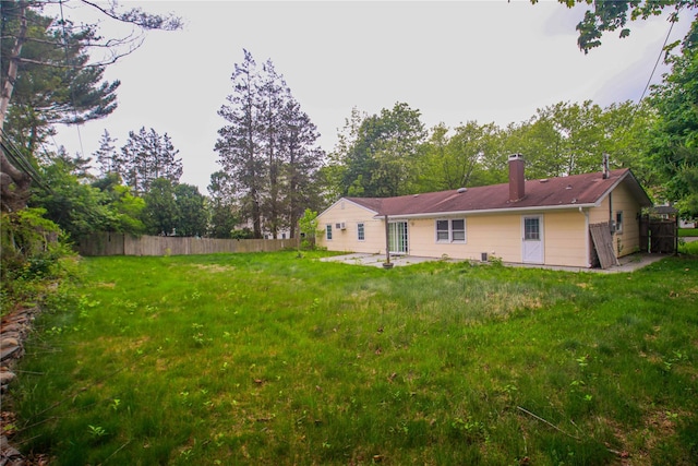 5 Millstream Ln, Stony Brook, NY 11790 - view of yard with a patio area