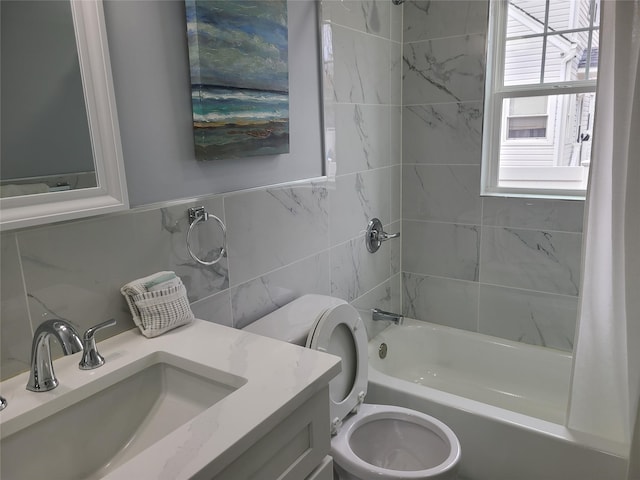 1871 Prospect Pl, Brooklyn, NY 11233 - full bathroom featuring tile walls, toilet, vanity, and shower / bath combination with curtain