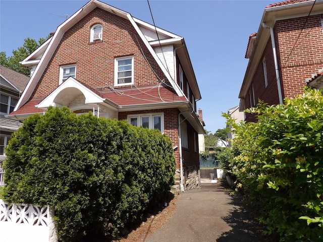 413 Hancock Ave, Mount Vernon, NY 10553 - photo 2