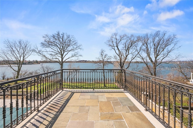 117 Malba Dr, Malba, NY 11357 - balcony with a water view